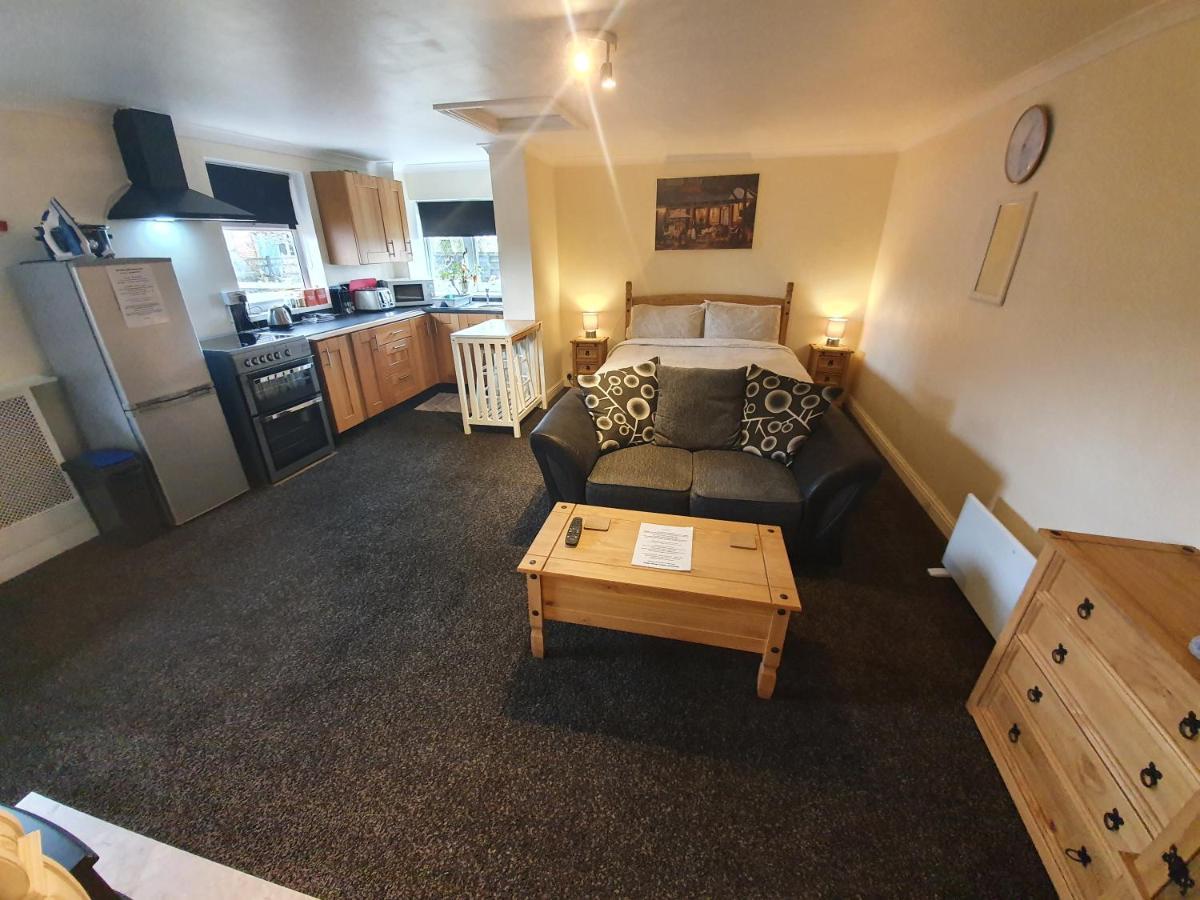 Sherwood Studio Annexe 1 Bedroom Entire Property Boston Extérieur photo